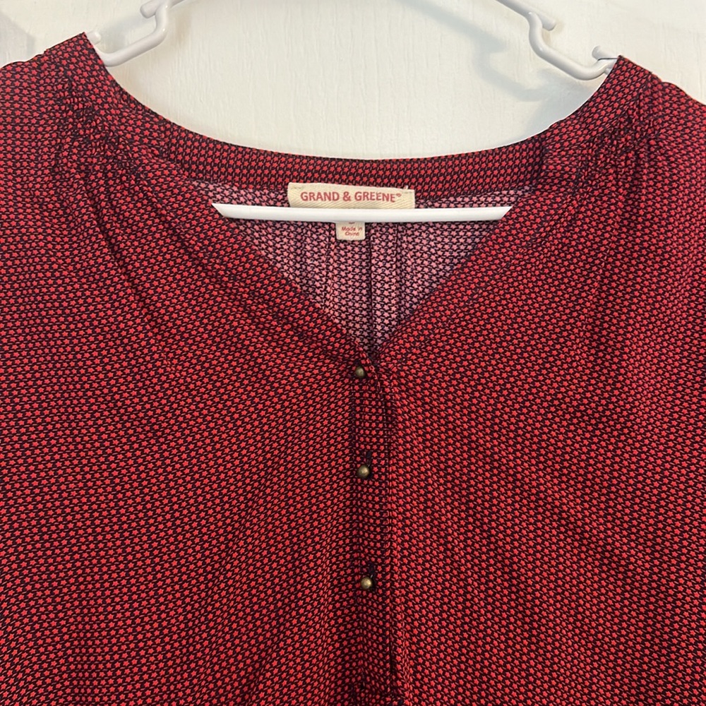 Women’s Blouse Button Detail Size Large - Picture 3 of 5